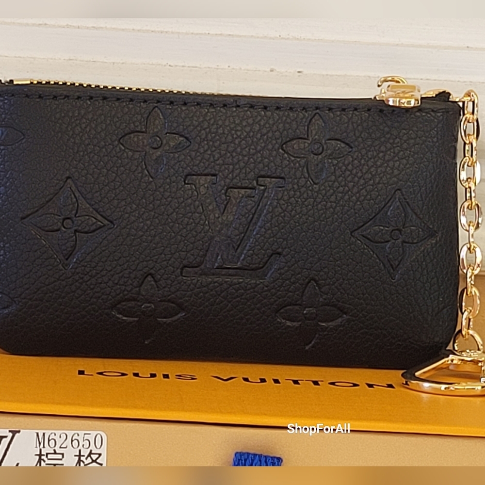 Louis Vuitton Black Monogram Key Pouch - Picture 8 of 11